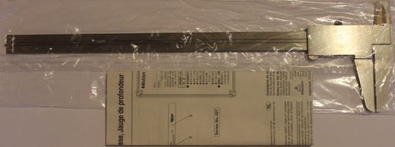 Штангенциркуль MITUTOYO нониусный ШЦ-I 0-300мм (0,02) с глубиномером код 530-119 Япония